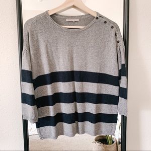 Gap sweater